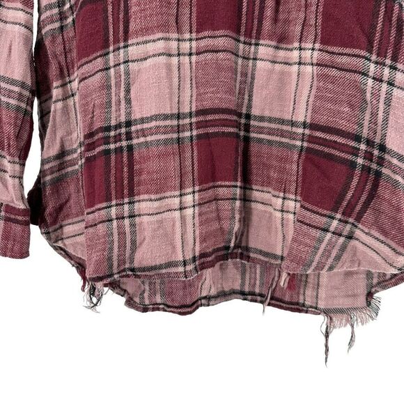 American Eagle Flannel Top Distressed Red Oversized Fit Lace Up V Neck Size S - Picture 3 of 8